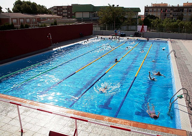 La piscina municipal ya está abierta al público