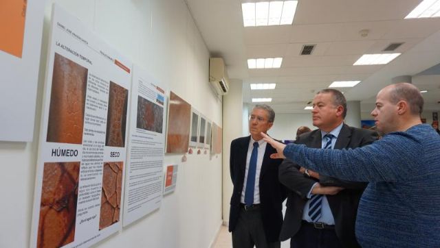 La exposición de Daniel Aragón sobre las minas de Mazarrón inaugura la nueva sala cultural de la Delegación del Gobierno en Murcia