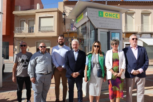 La ONCE presenta en Mazarrón su nuevo quiosco accesible y ecológico