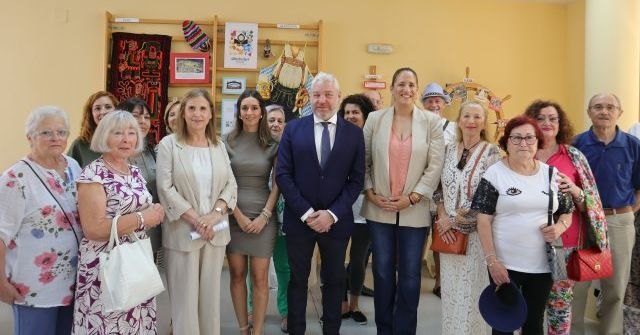 El Centro Social de Mayores de Puerto de Mazarrón inaugura su exposición